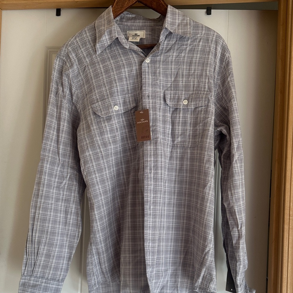 Dockers Men's Light Gray Checkered Button-Down Shirt